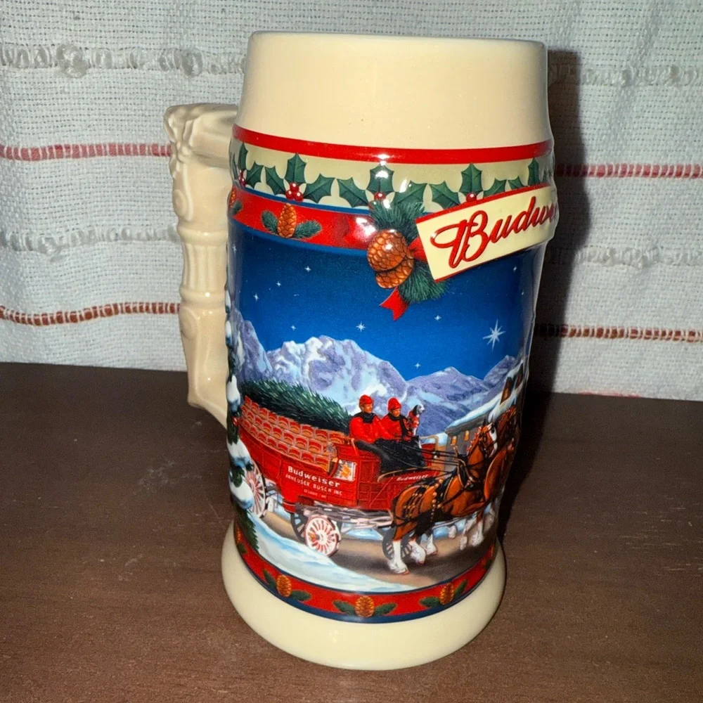 Vintage Budweiser 2003 Clydesdales Old Towne Holiday Stein - Red and‎ Blue